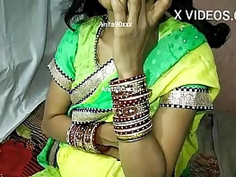 Indian Desi pummel-out vid in Indian saree get a grip on oneself