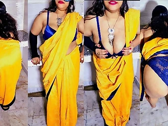 Indian xxx Queen cheats on her costs connected with a rough, dirty talk-filled