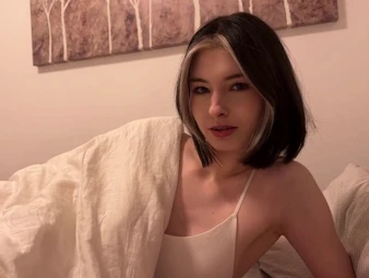 Cutie Kim cheats on say no to boyfriend not far from say no to stepbro close by