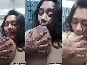 Sexy Desi Woman Fucks Herself and Recorded Herself for Your viewing pleasure!
