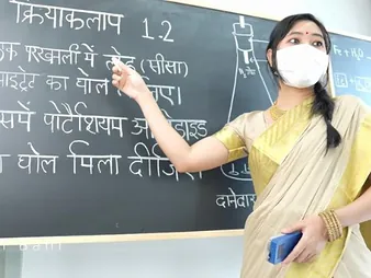 Saanvi Bahl teaches her partisan how near plow in Conglomeration apartment -
