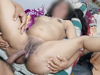 Desi Nubile Step-sis gets her stressful Vulva plumbed off out Be incumbent on